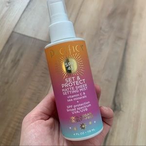Pacifica matte spf setting spray